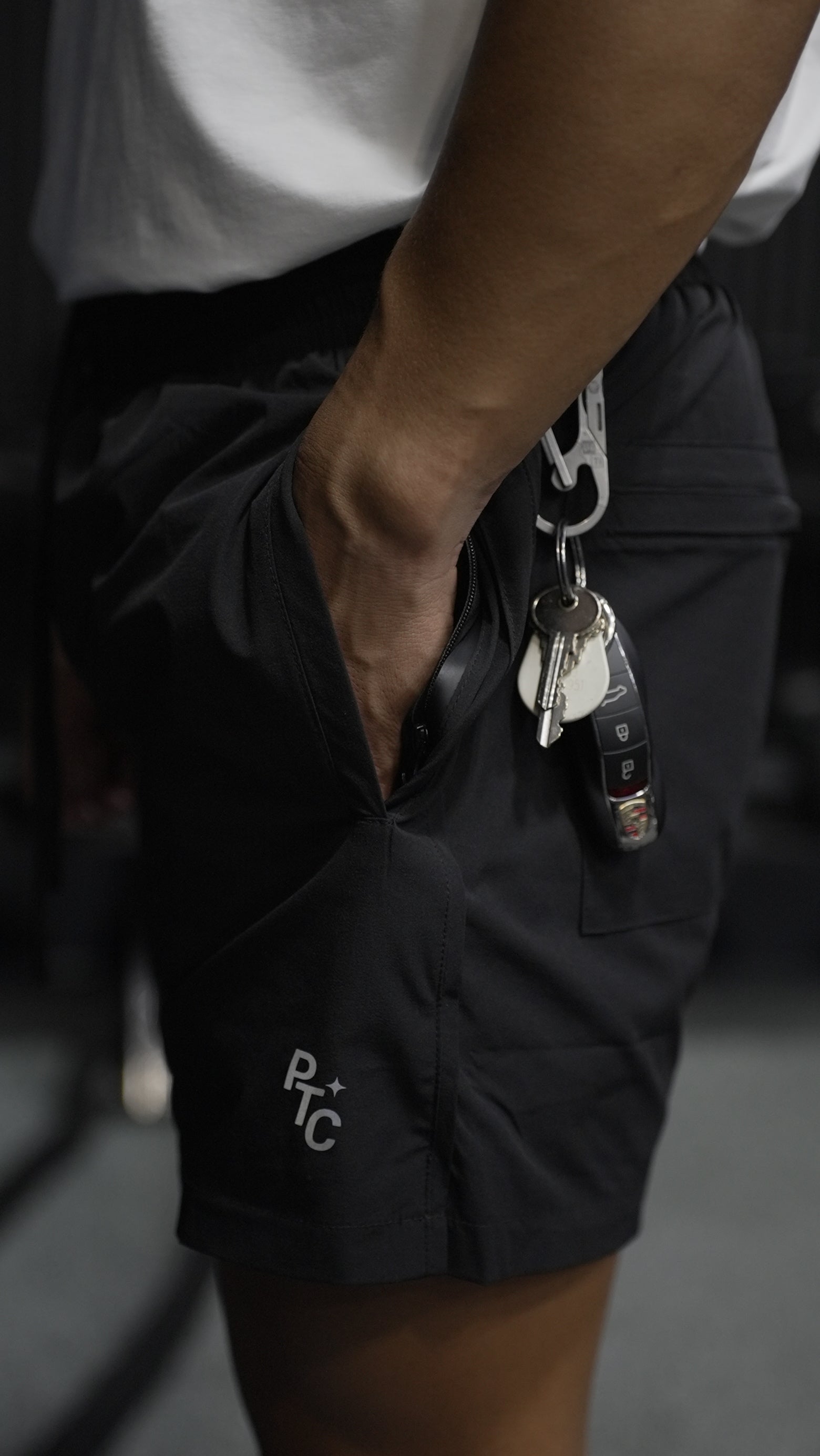 Signature Shorts - Black