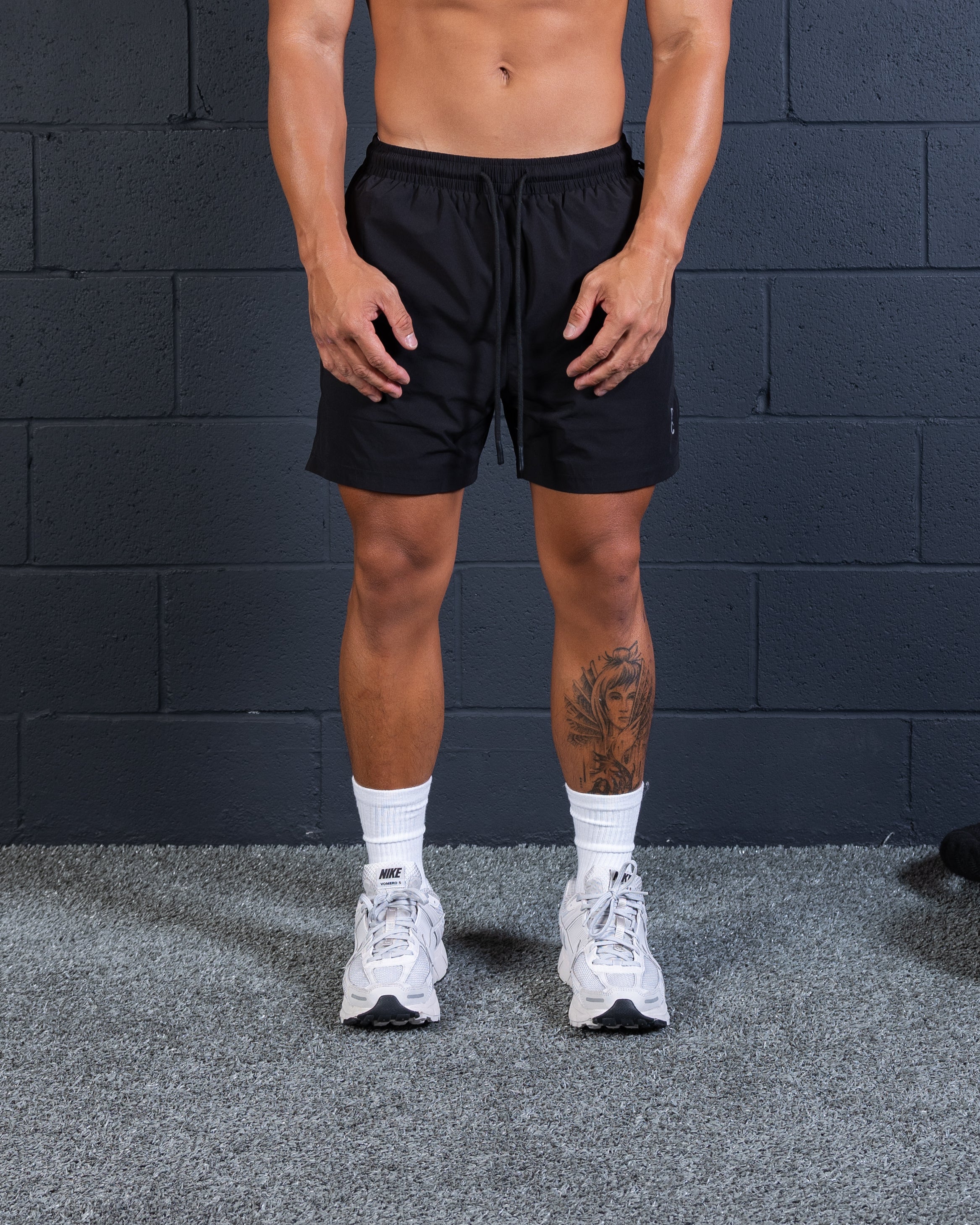 Signature Shorts - Black
