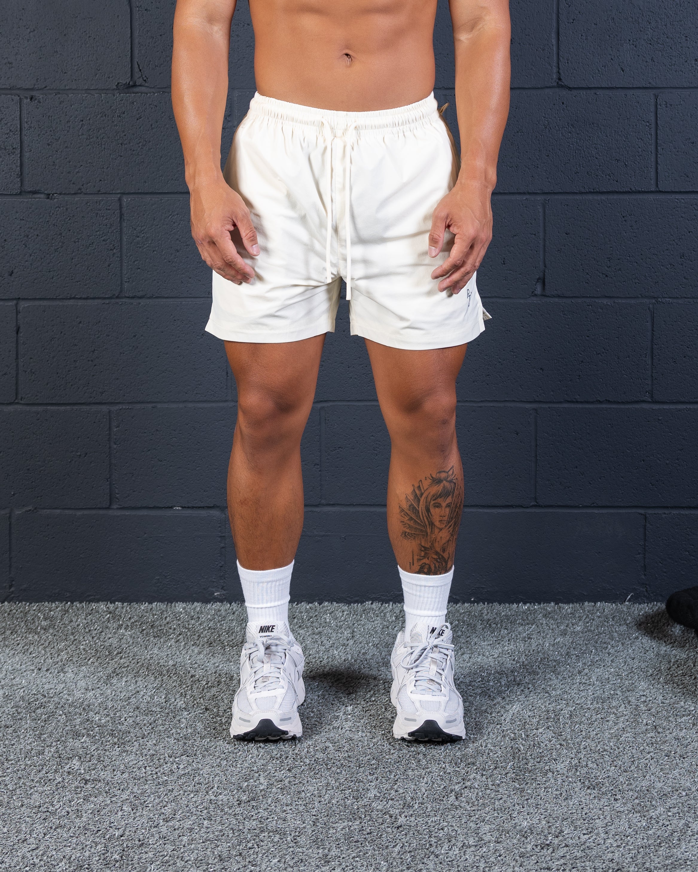 Signature Shorts - Off White